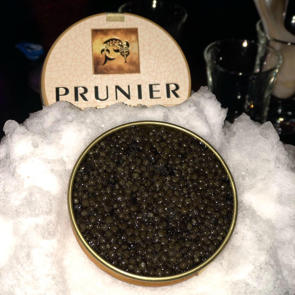 Pourquoi le caviar est-il si cher ? | Combien coûte le caviar ? | Le