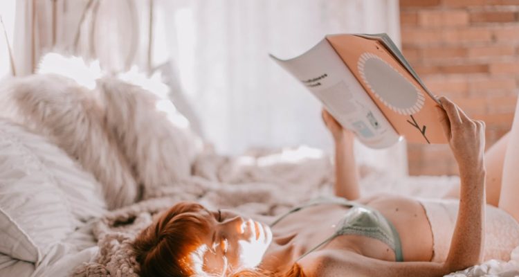 découvrez notre collection de lingerie raffinée et séduisante pour chaque occasion. trouvez le soutien-gorge parfait, des culottes élégantes et des ensembles sensuels qui mettent en valeur votre silhouette et vous font sentir confiante. explorez les différentes styles et tissus pour un confort optimal et un look irrésistible.