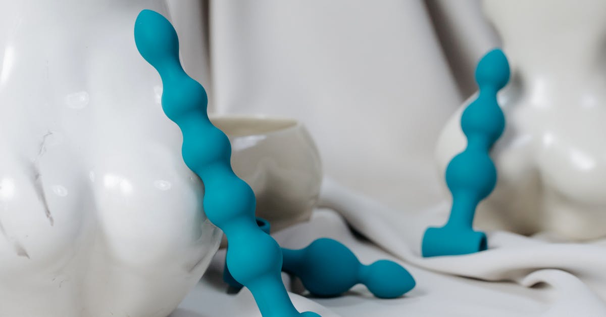 découvrez notre sélection variée de sex toys, conçus pour améliorer votre intimité et votre plaisir. que vous soyez novice ou expert, trouvez l'accessoire parfait pour éveiller vos sens et explorer de nouvelles sensations. qualité, discrétion et confort pour des moments inoubliables.