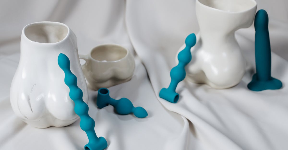 découvrez notre sélection variée de sex toys qui enchantent et éveillent vos sens. que vous soyez novice ou connaisseur, trouvez des articles de qualité pour pimenter votre intimité et explorer de nouvelles sensations. livraison discrète et conseils d'experts inclus.