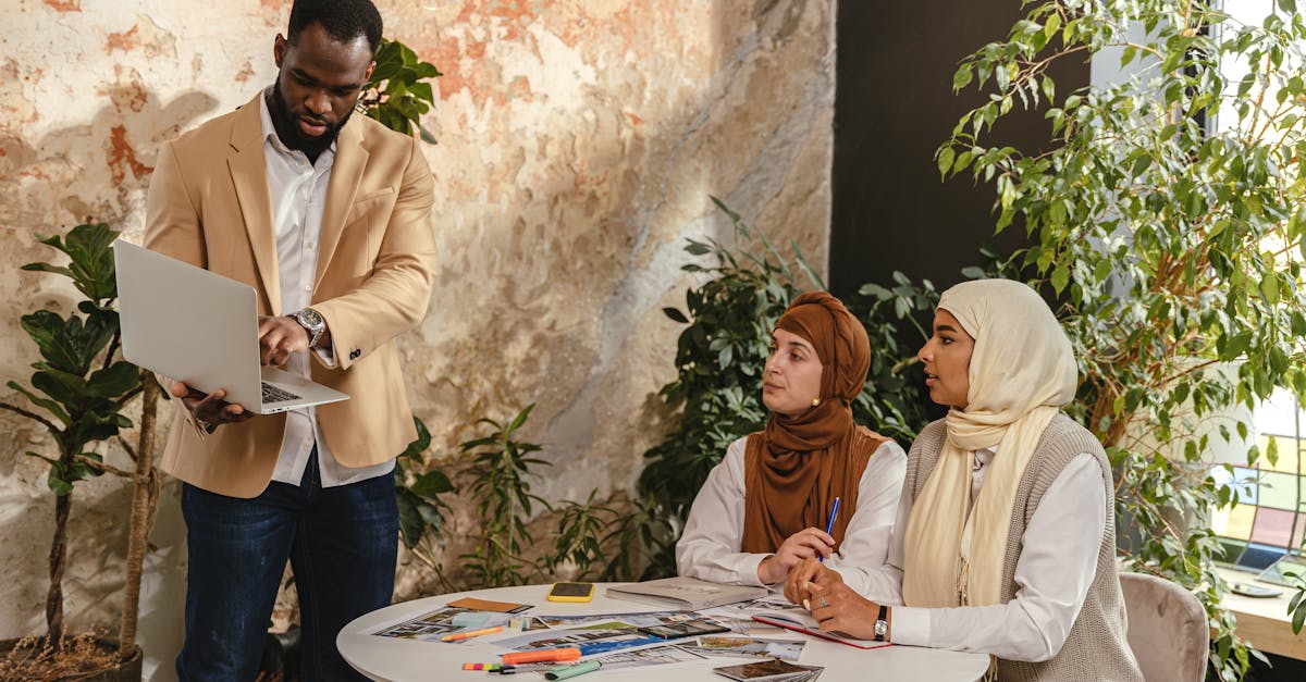 découvrez notre agence de marketing innovante, spécialisée dans des stratégies créatives et efficaces pour propulser votre marque au sommet. transformez votre vision en succès avec notre expertise en marketing digital, branding et communication.